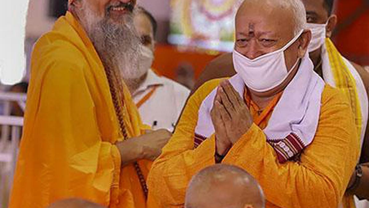 Ram temple bhoomi pujan | RSS chief hails Advani, Singhal for their efforts