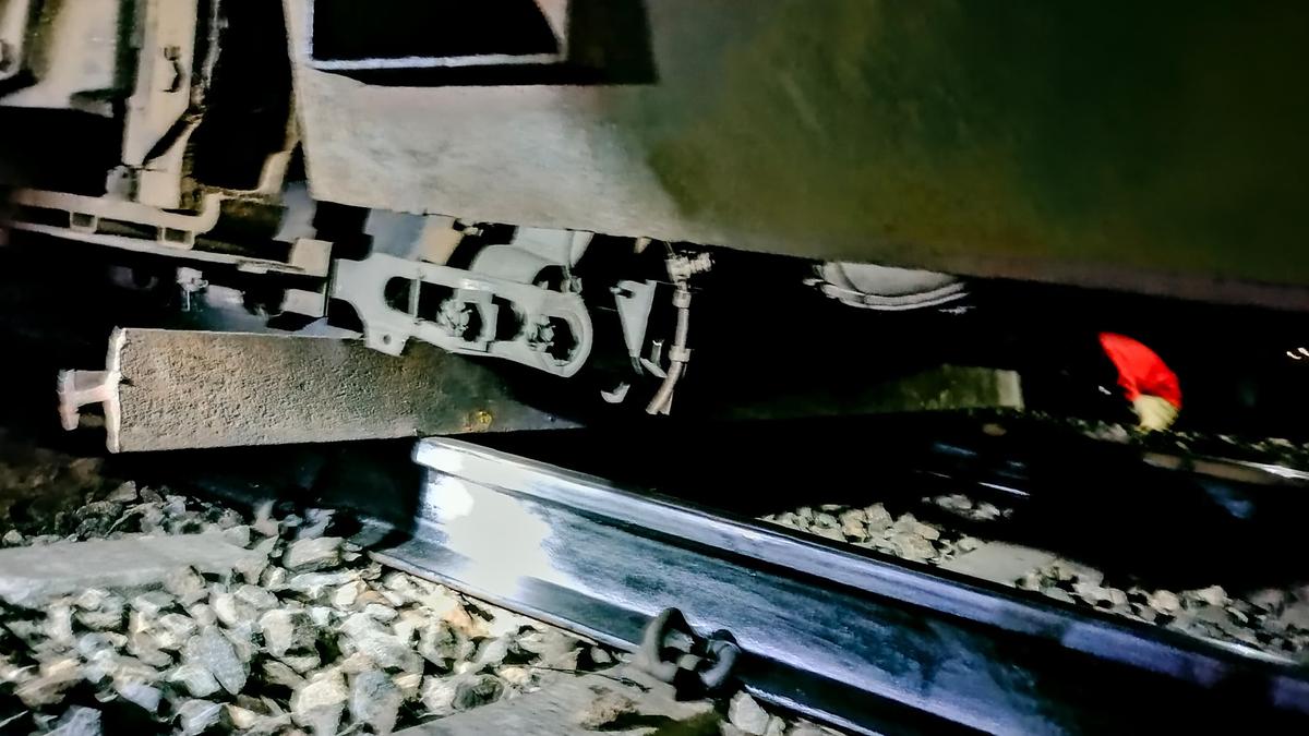 Three judges of Madras High Court escape possible train derailment attempt
