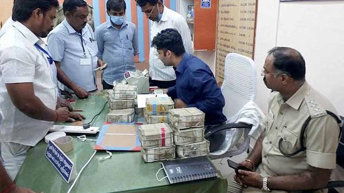 Assembly Elections 2021 | Cash, other freebies seizures top ₹1,000 crore