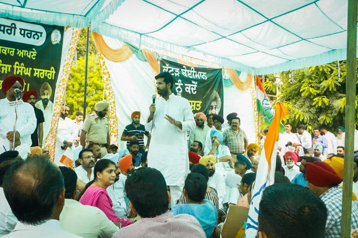 Demanding Punjab Minister’s dismissal, Congress holds State-wide protest