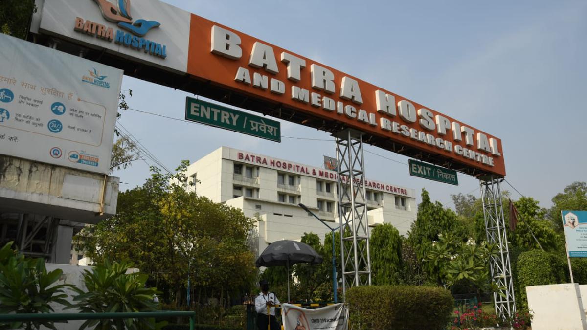 Oxygen shortage | 12 lives lost in Delhi's Batra Hospital