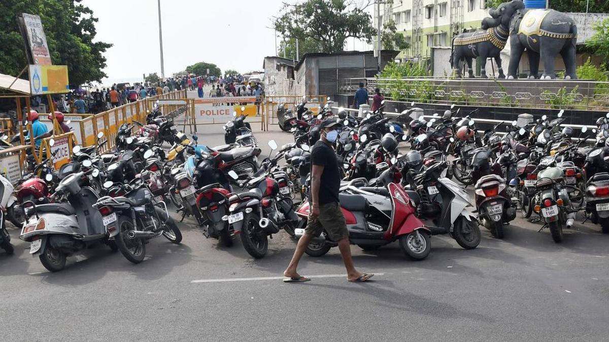 Lack of parking space at beaches irks visitors at Marina beach