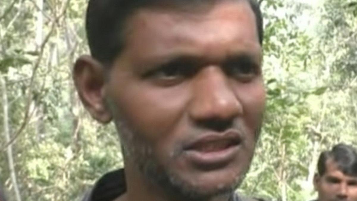 Top Maoist couple carrying ₹1 crore reward surrender in Odisha; 19 Maoists lay down arms