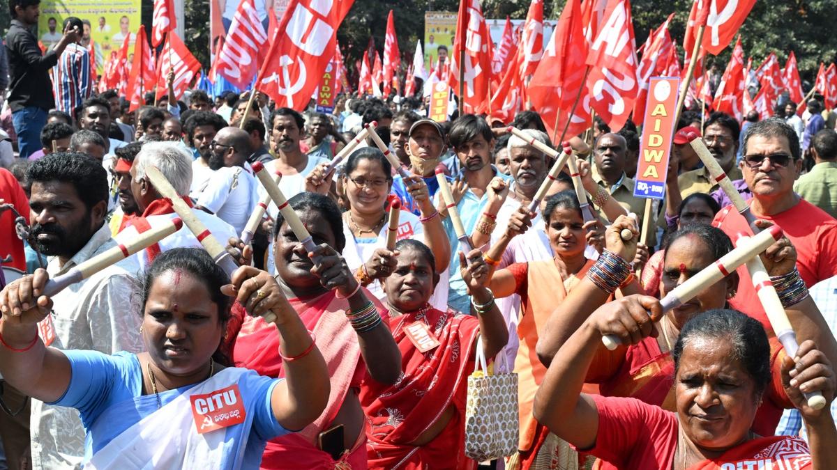 Bharat Bandh sparks protests in parts of Andhra Pradesh