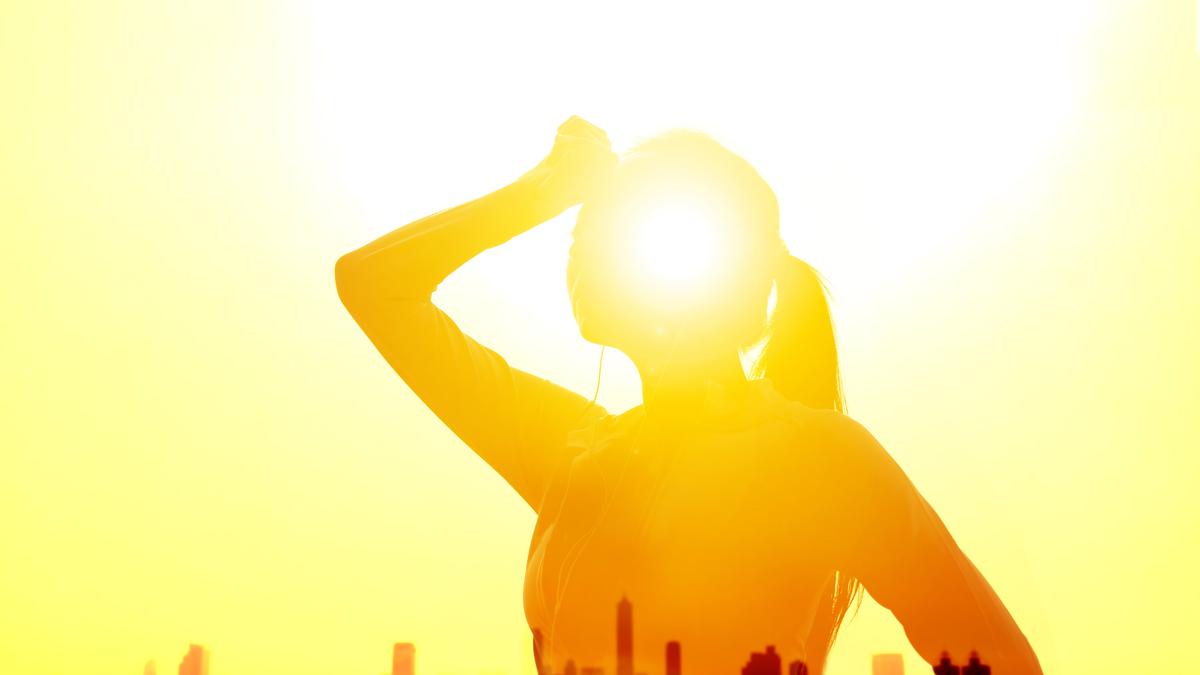 IMD issues yellow warning for heat wave in Mumbai and nearby areas