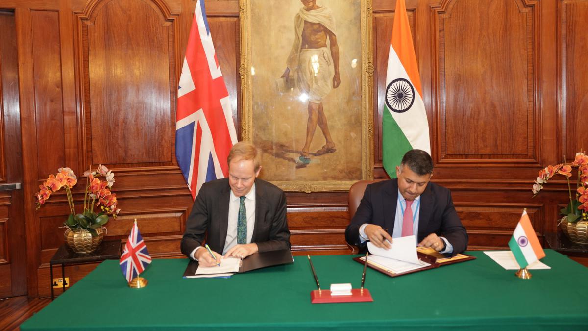 India, U.K sign and exchange letters for Young Professionals Scheme