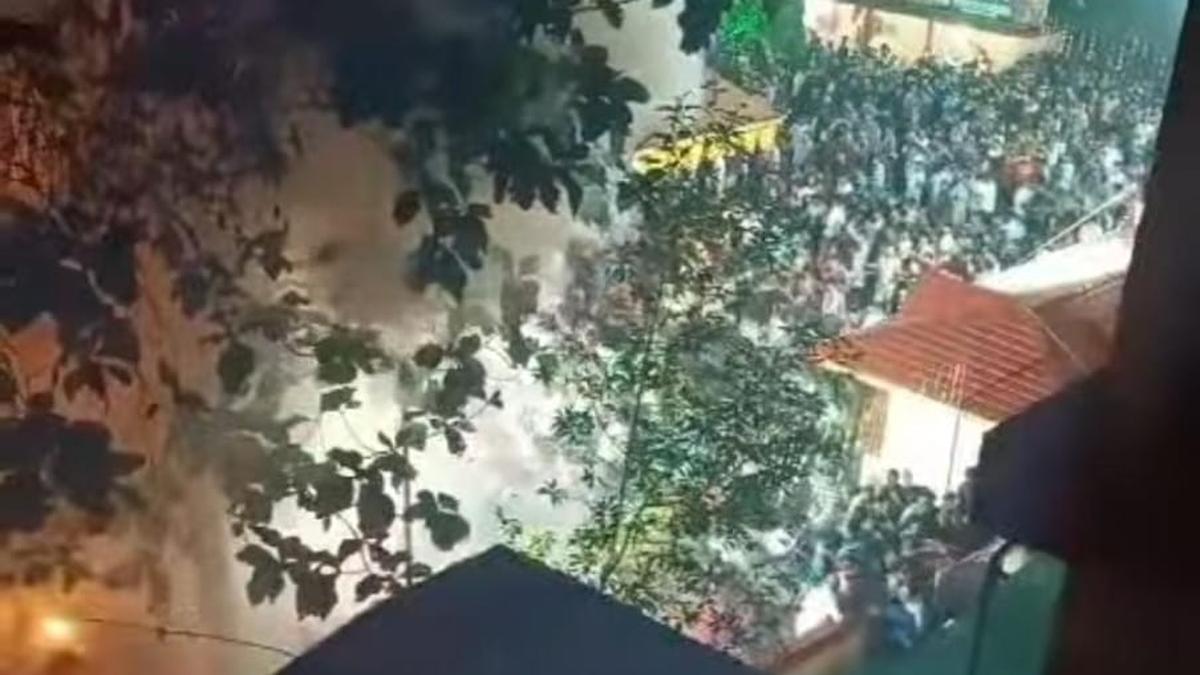 Kerala fireworks incident: Firework mishap at Theru Anjootambalam Veererkavu temple in Kerala injures over 100 people 