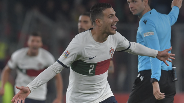 Liga národů: Portugalsko poráží Českou republiku.  Španělsko, Anglie prohrály