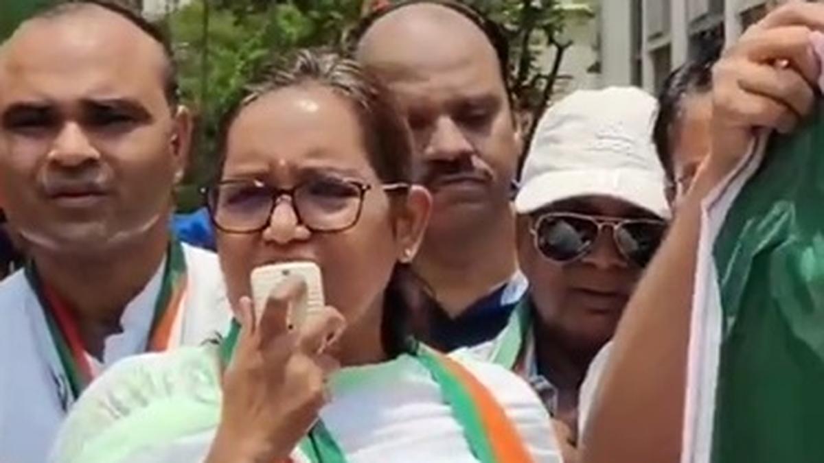 https://th-i.thgim.com/public/news/national/nf1max/article69672747.ece/alternates/LANDSCAPE_1200/varsha%20gaikwad.jpg