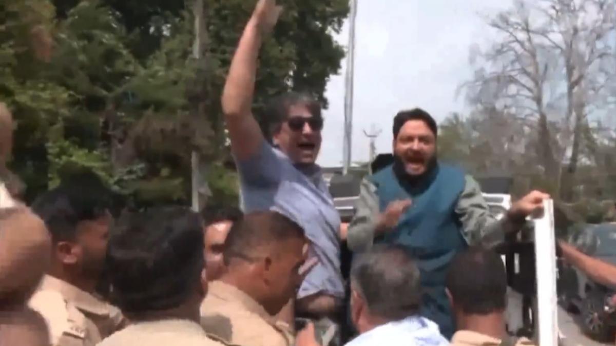 PDP's protest march against J&K Govt. thwarted by police, several leaders detained