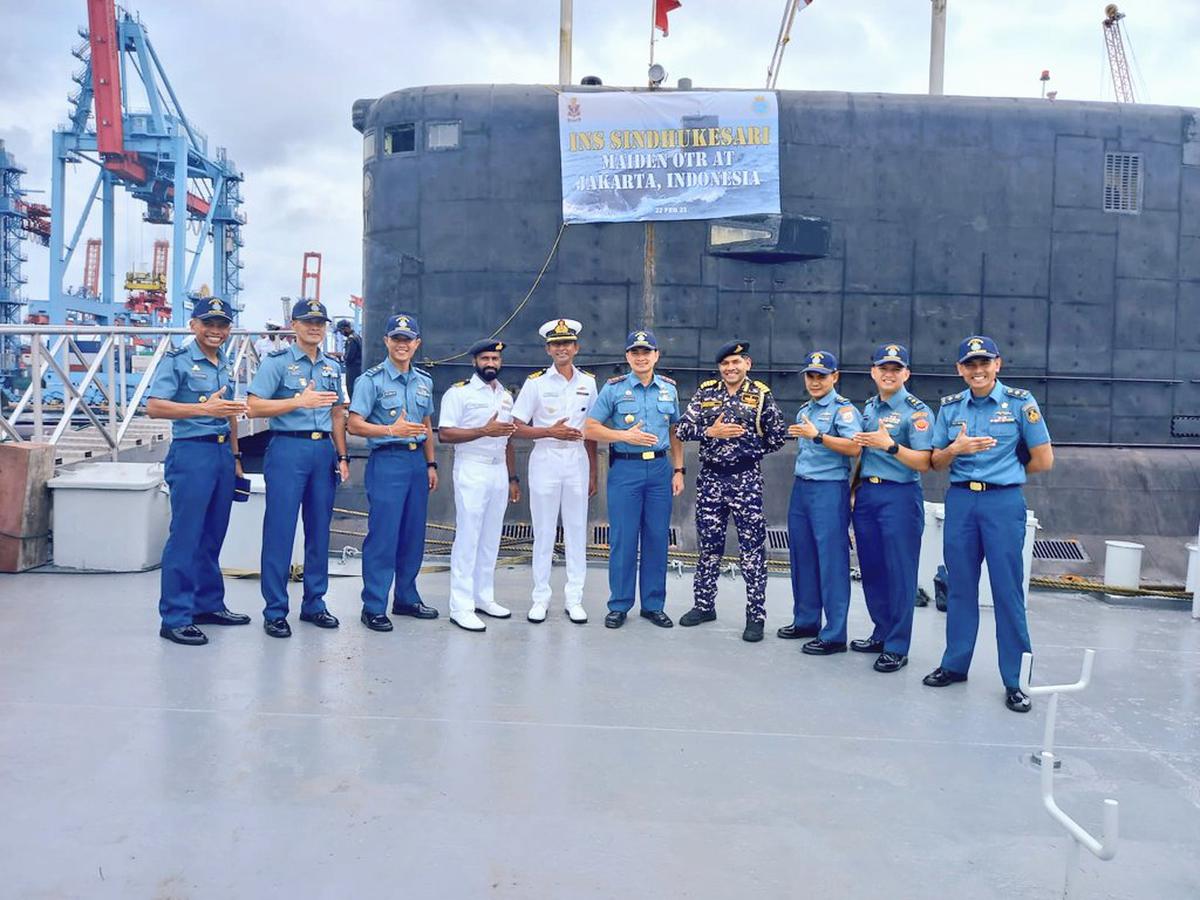 Untuk pertama kalinya, kapal selam Angkatan Laut India ditempatkan di Indonesia