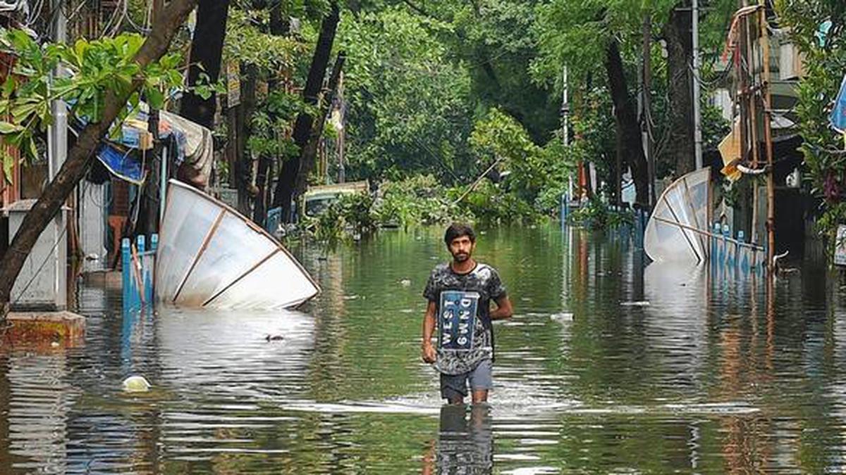 15 dead in Kolkata as cyclone Amphan wreaks havoc