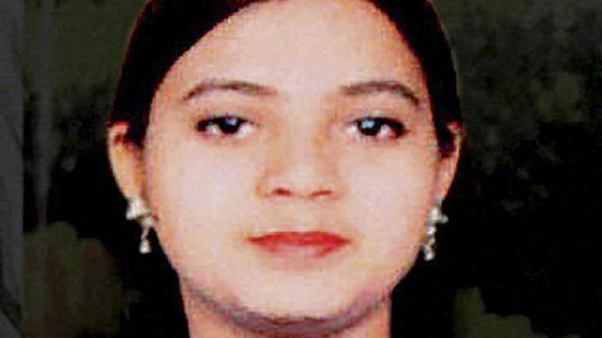 Ishrat Jahan case | CBI court refuses discharge plea of three police officers