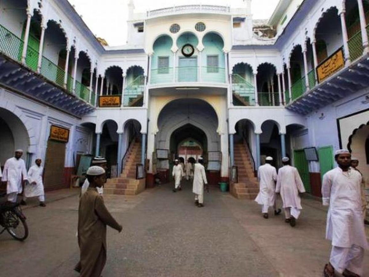 Darul Uloom Deoband issues fatwa against posting of photos on Facebook -  The Hindu
