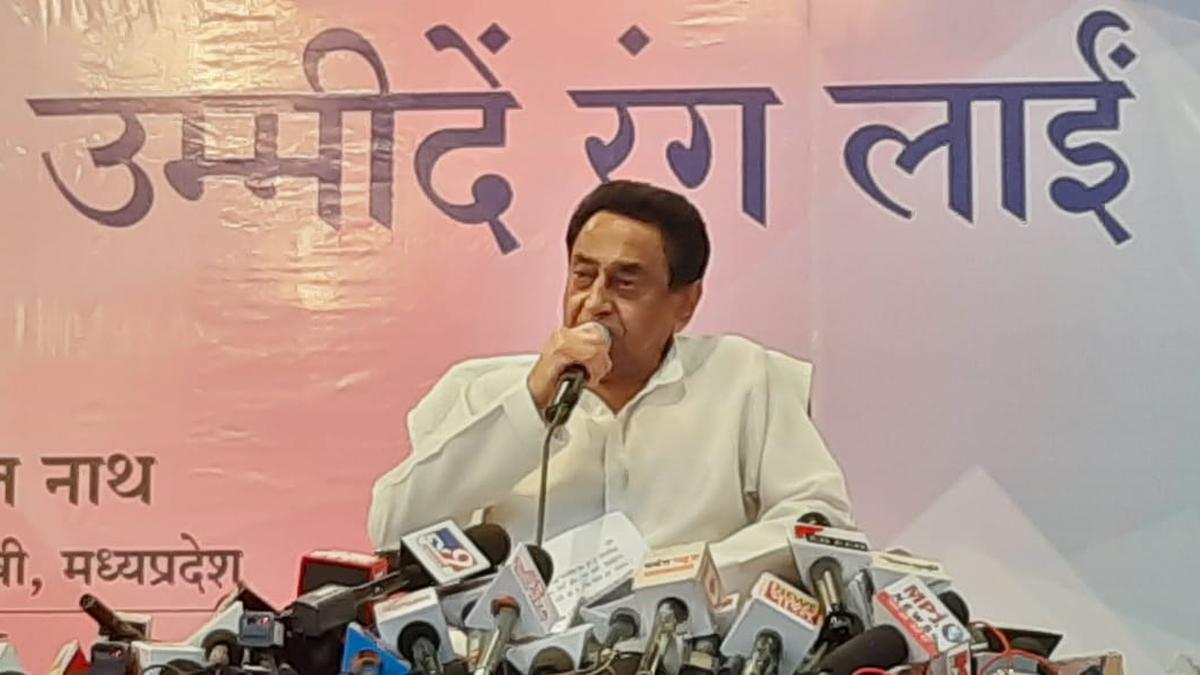 Madhya Pradesh political crisis updates | Kamal Nath submits resignation to Governor Tandon