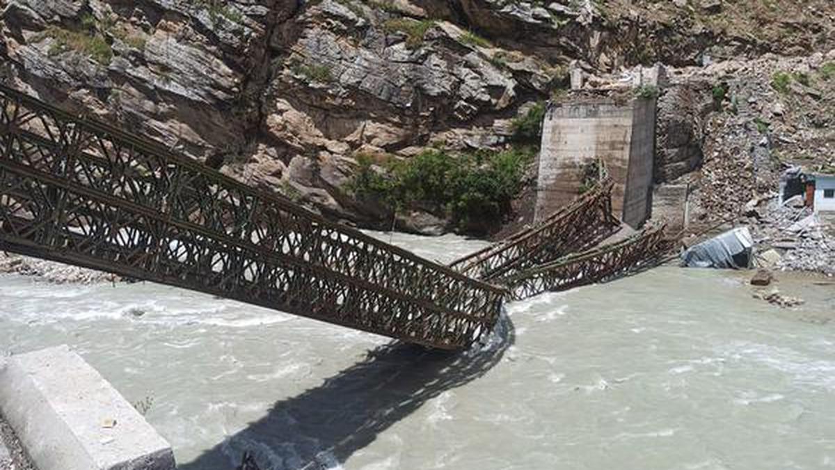 9 tourists killed as boulders hit vehicle in Himachal landslide