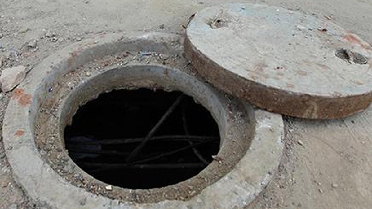 Workers die of suspected asphyxiation inside under-construction septic tank in Odisha’s Kalahandi