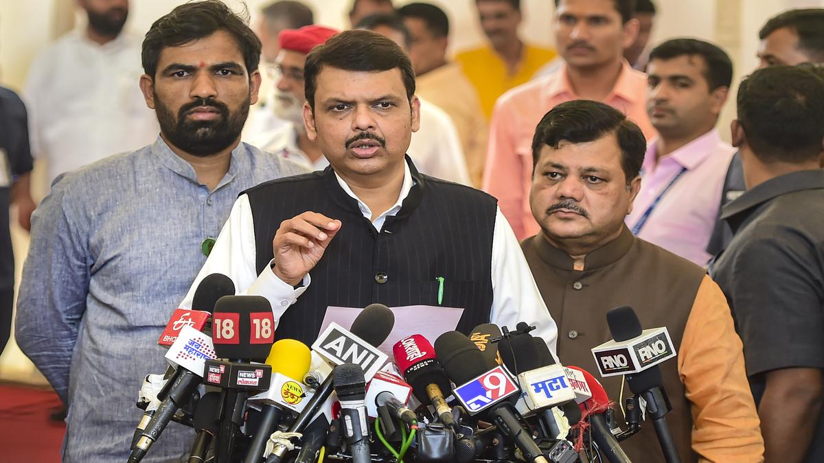 Fadnavis welcomes Supreme Court decision to suspend Bombay High Court order on acquittal of G.N. Saibaba