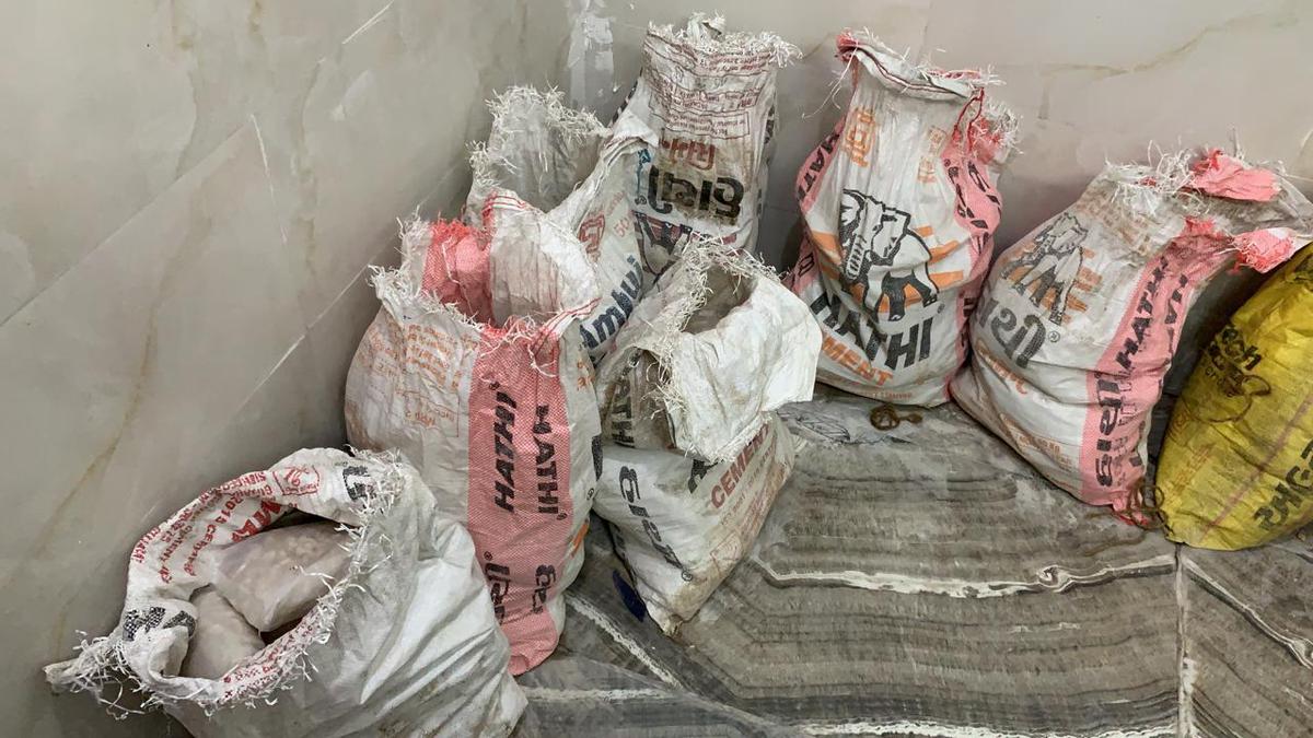 120 kg heroin worth ₹600 crore seized, 3 arrested in Gujarat