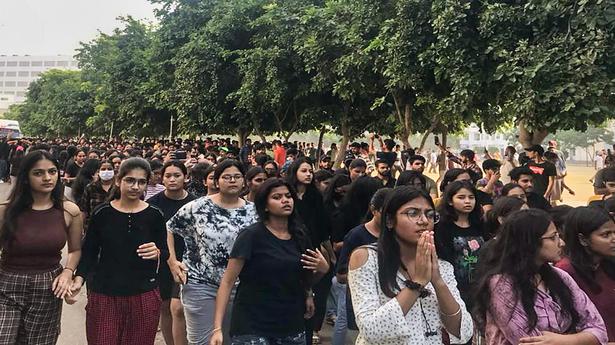 Chandigarh University students end protest; varsity declares 'non-teaching days' till September 24