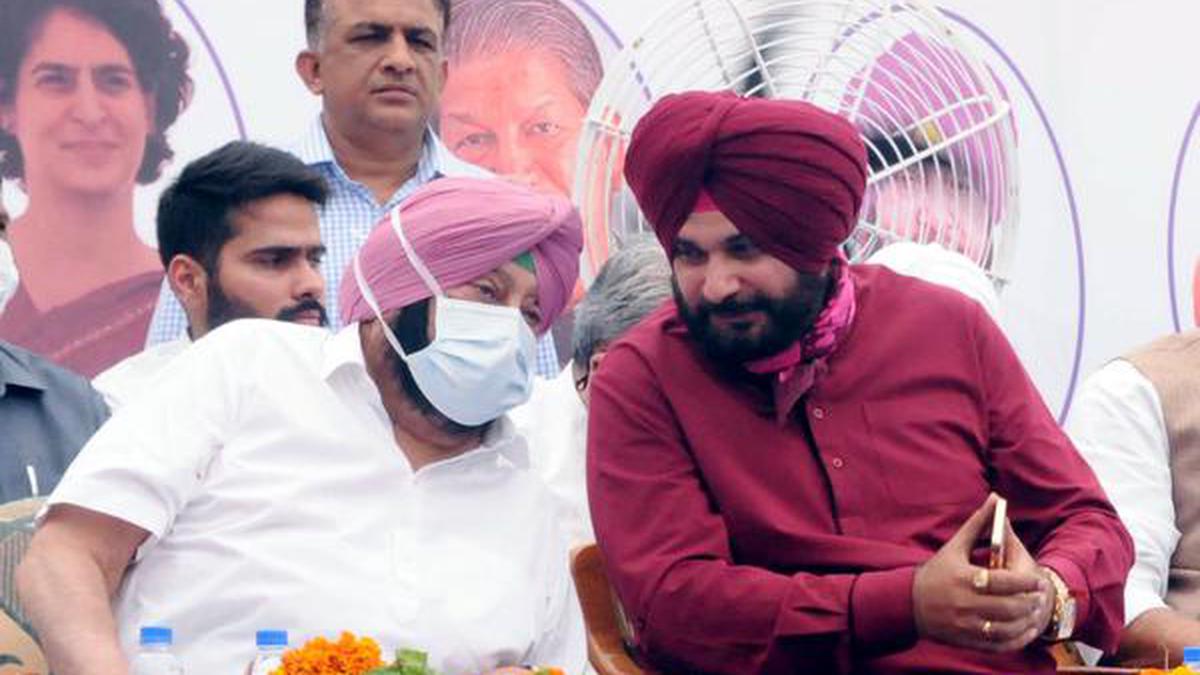 No point in becoming a showpiece, says Navjot Singh Sidhu