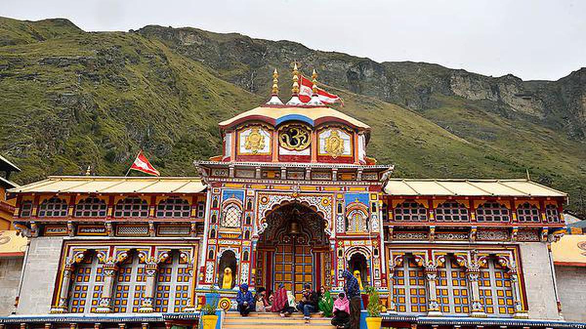 Large number of Chardham pilgrims returning without 'darshan' after registration made mandatory