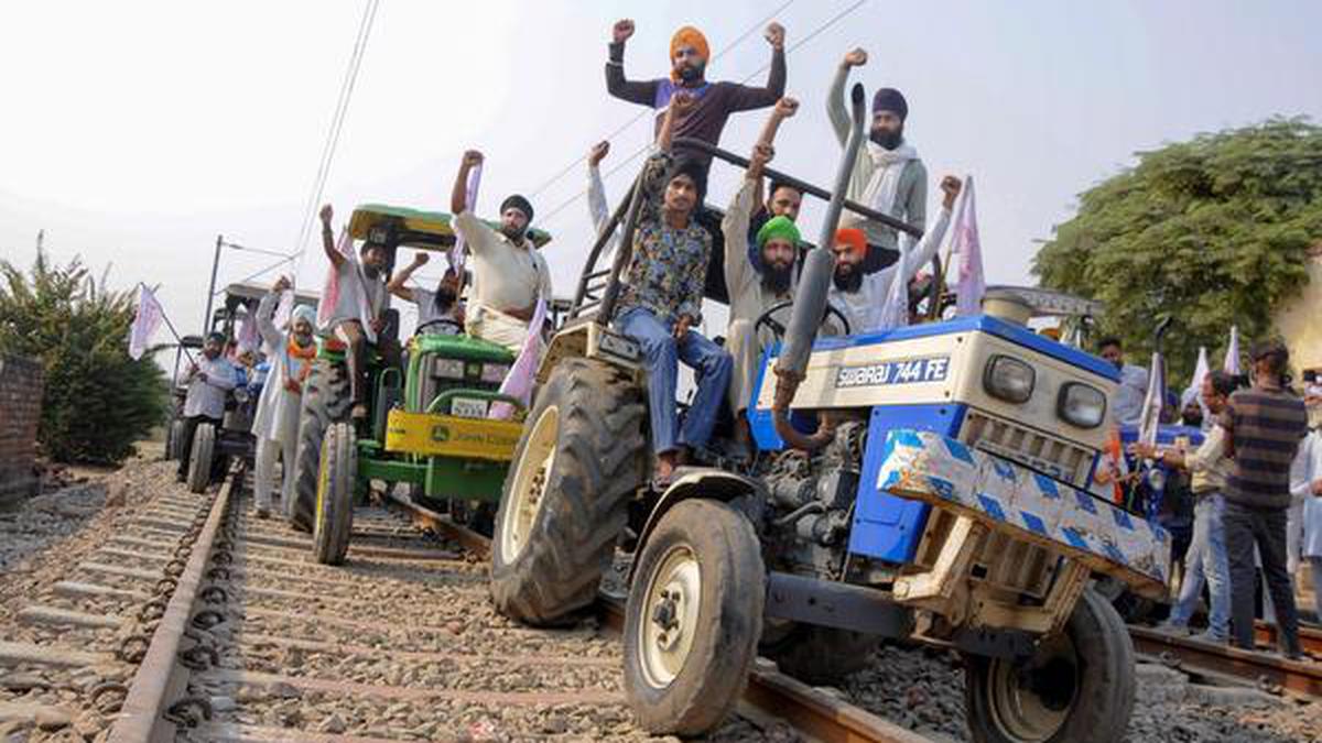 Punjab farmer agitation | Goods, not protests, stopped in their tracks