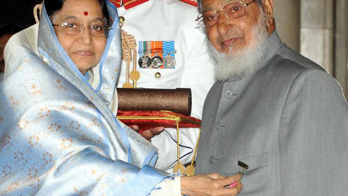 Gujjar leader, Padma Bhushan awardee Mian Bashir Ahmed dies at age 98 ...