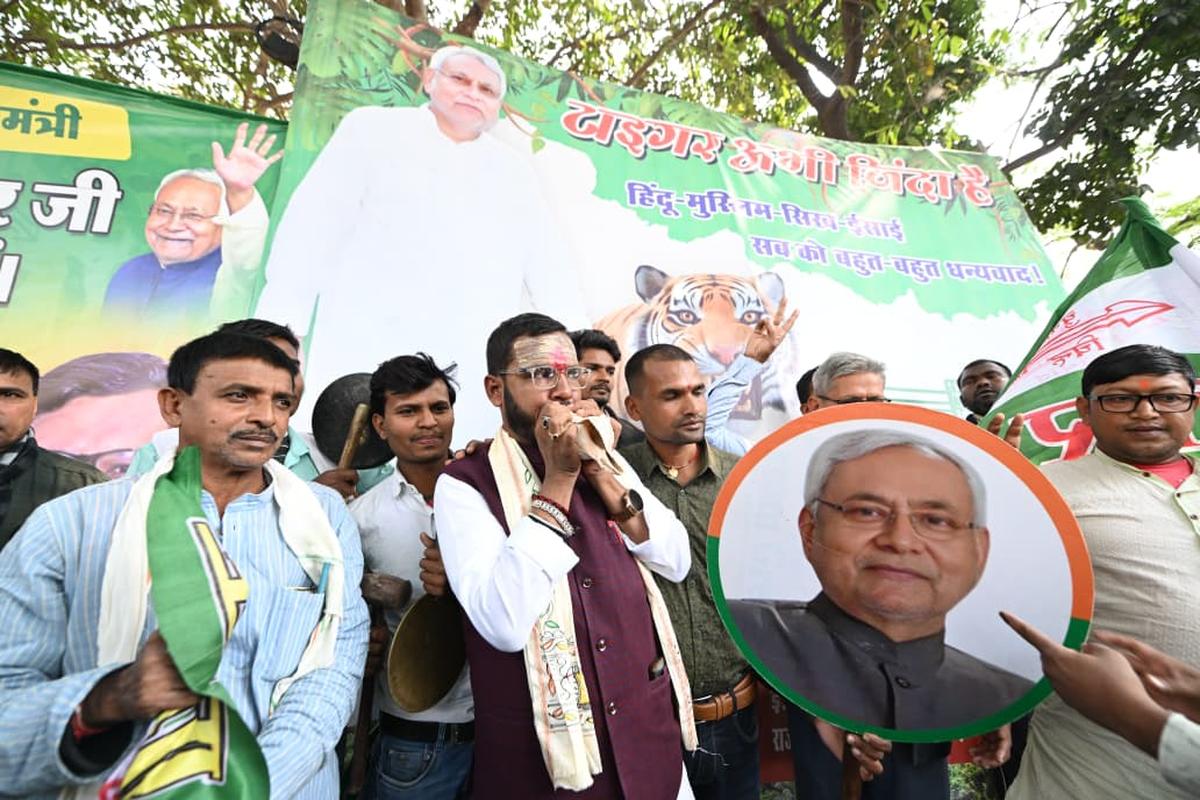 Bihar election results 2025 LIVE: BJP, JD(U) cadres begin celebrations as  NDA crosses 190 mark in leads - The Hindu