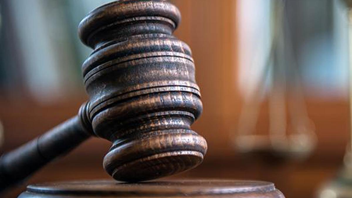 Godhra train coach-burning case: SC seeks Gujarat govt.'s response on some convicts' bail pleas