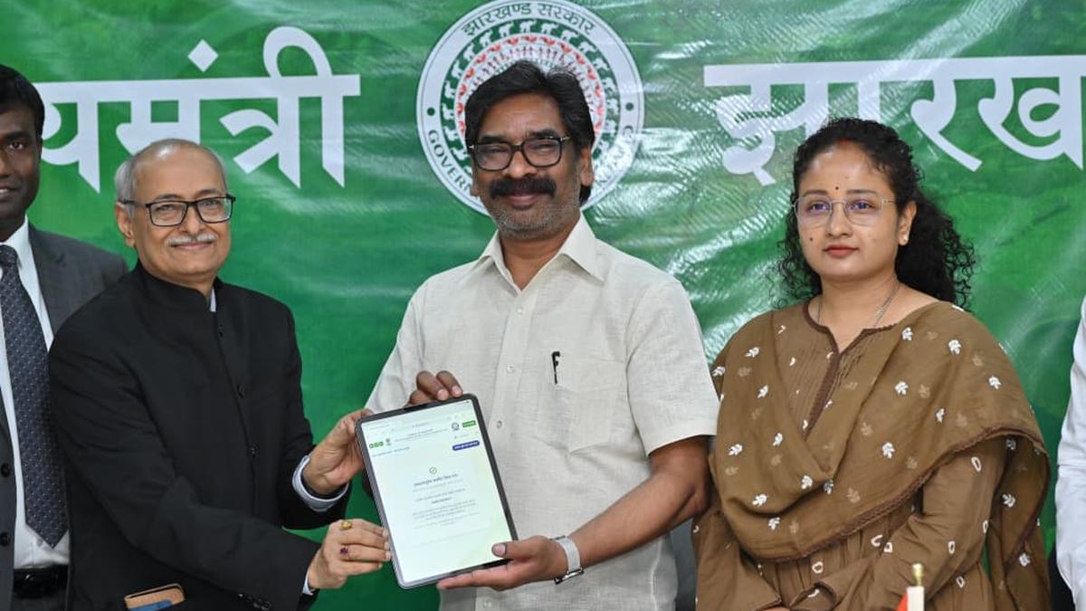 Hemant Soren launches self-enumeration phase of Census 2027 in Jharkhand