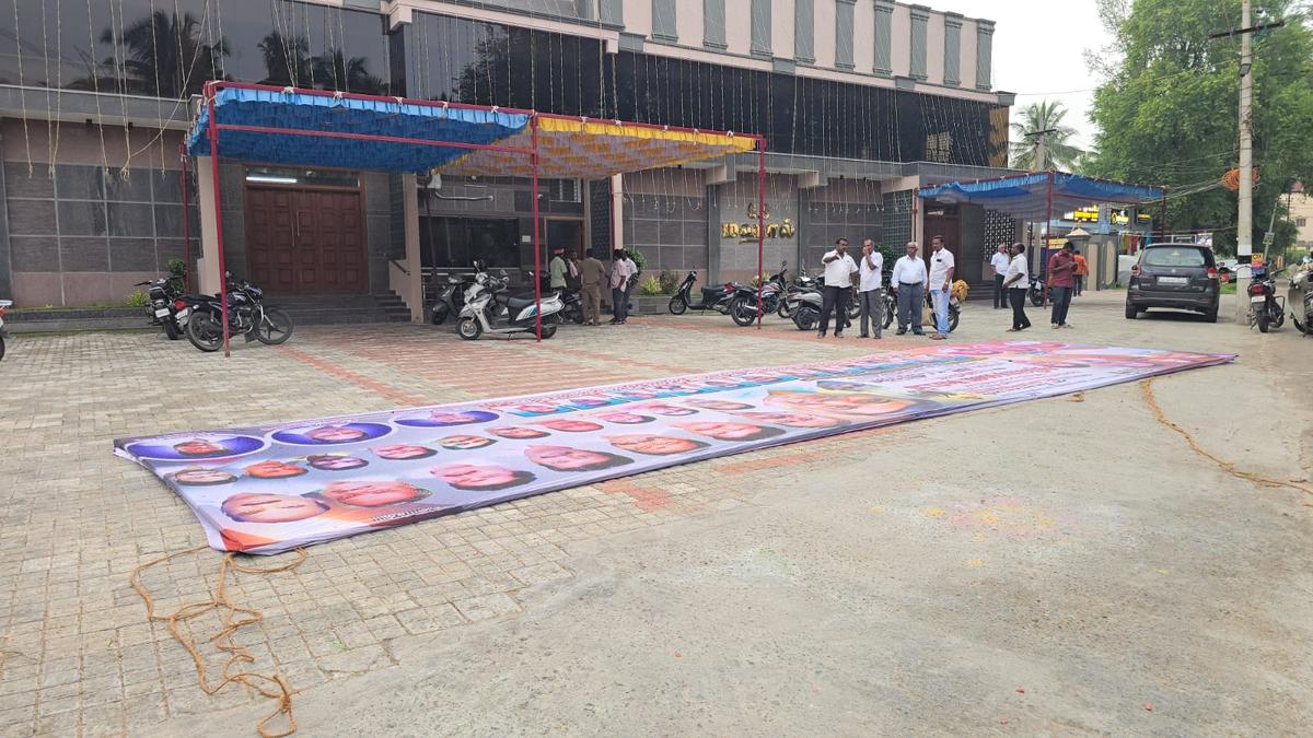 Man electrocuted while dismantling banner near Ambur