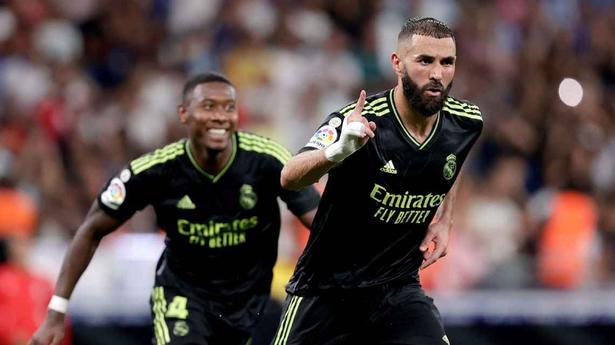 La Liga 2022/23 | Karim Benzema brace snatches win for Real Madrid at Espanyol