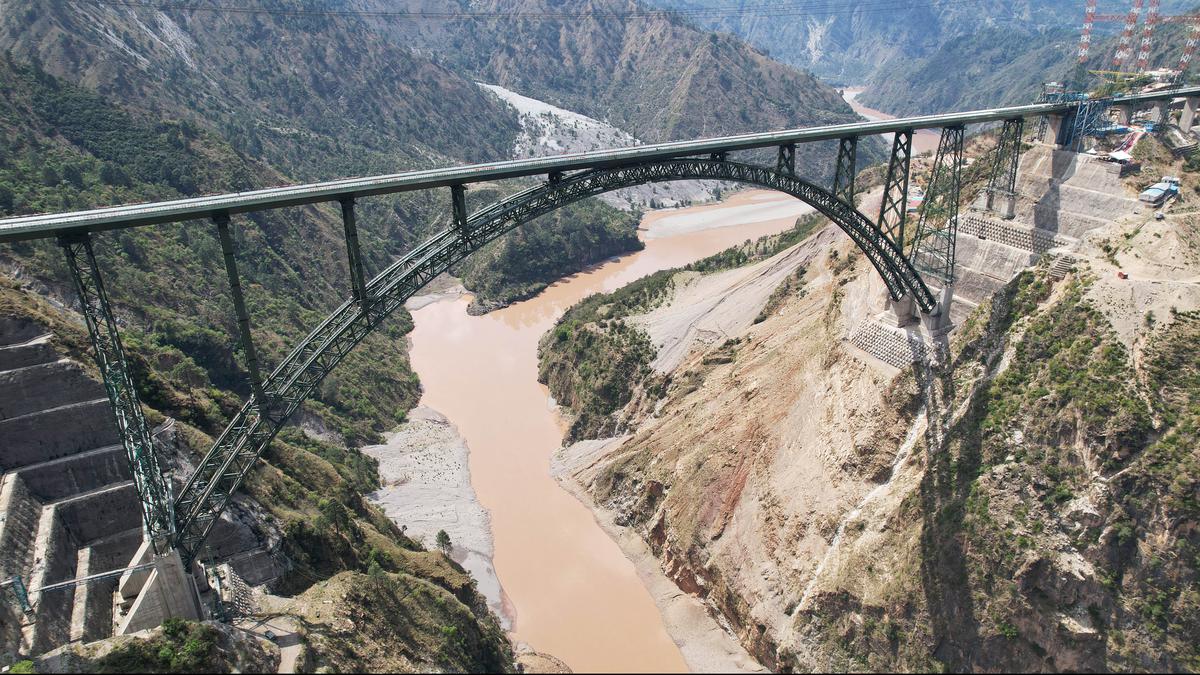 India’s first cable-stayed bridge Anji Khad will be ready in May this year