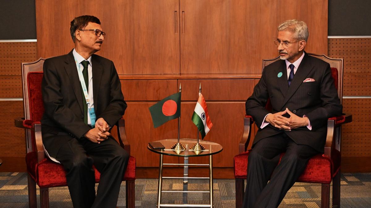 Jaishankar meets Foreign Ministers of Bangladesh, Sri Lanka and other south Asian counterparts