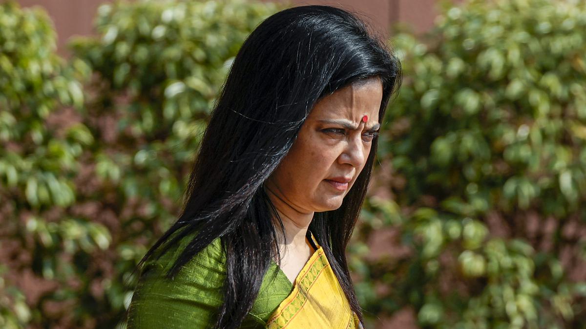 SC re-lists Mahua Moitra expulsion case to Jan 3