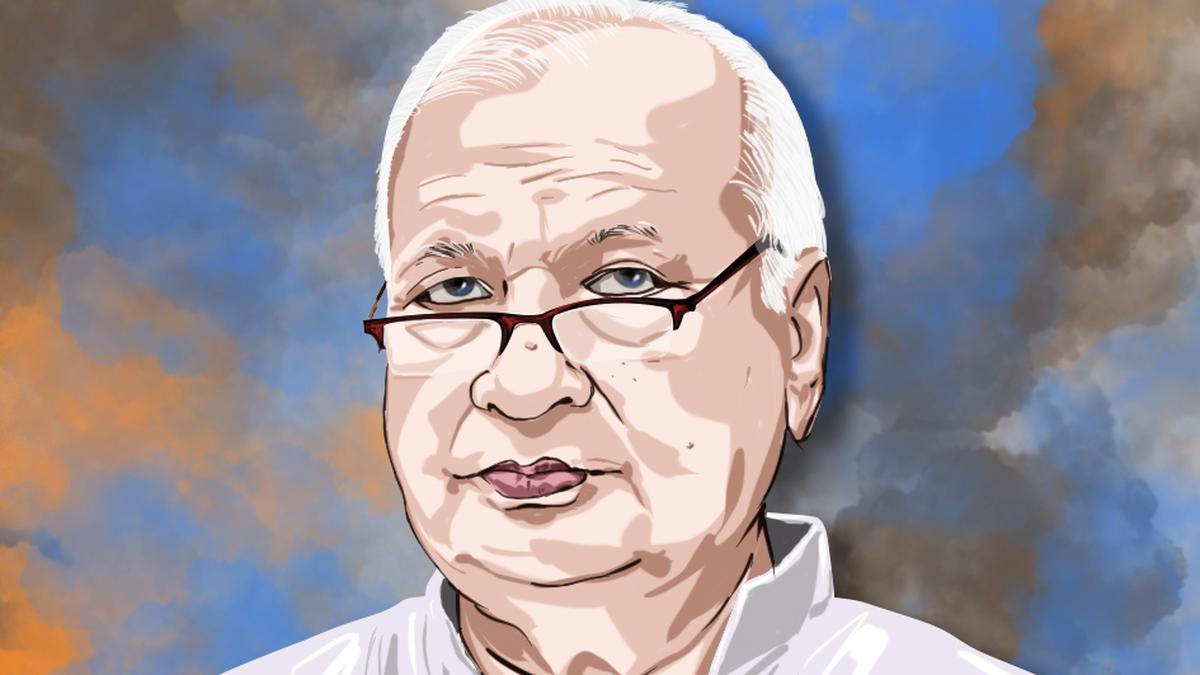 Who is Arif Mohammed Khan?