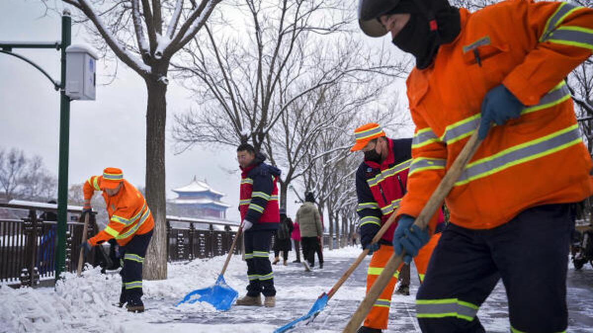 Cold wave grips northern China as temperatures in south plummet