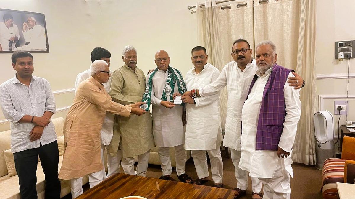 Independent Jharkhand MLA Saryu Rai joins the JD(U)