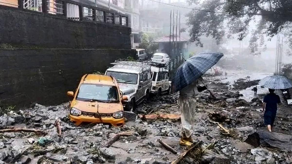 Sikkim rains: Over 1,200 tourists stranded in Sikkim’s Lachung, alert sounded in north Bengal