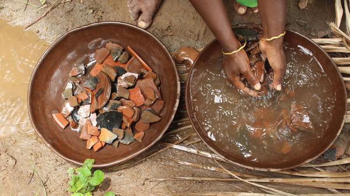 Documenting the hands behind the Keeladi excavations