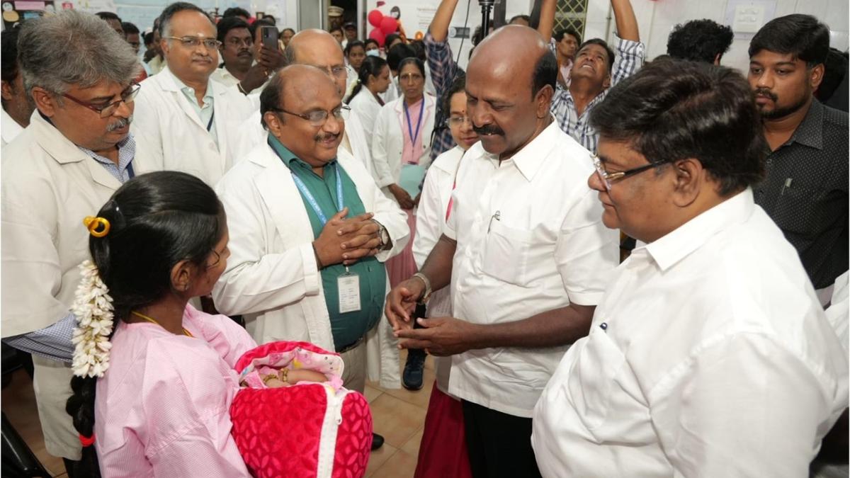 Une femme donne naissance à un bébé quelques heures après l’implantation d’un stimulateur cardiaque à l’hôpital Stanley de Chennai