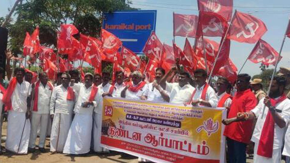 CPI stages protest in Karaikal on the issue of port takeover