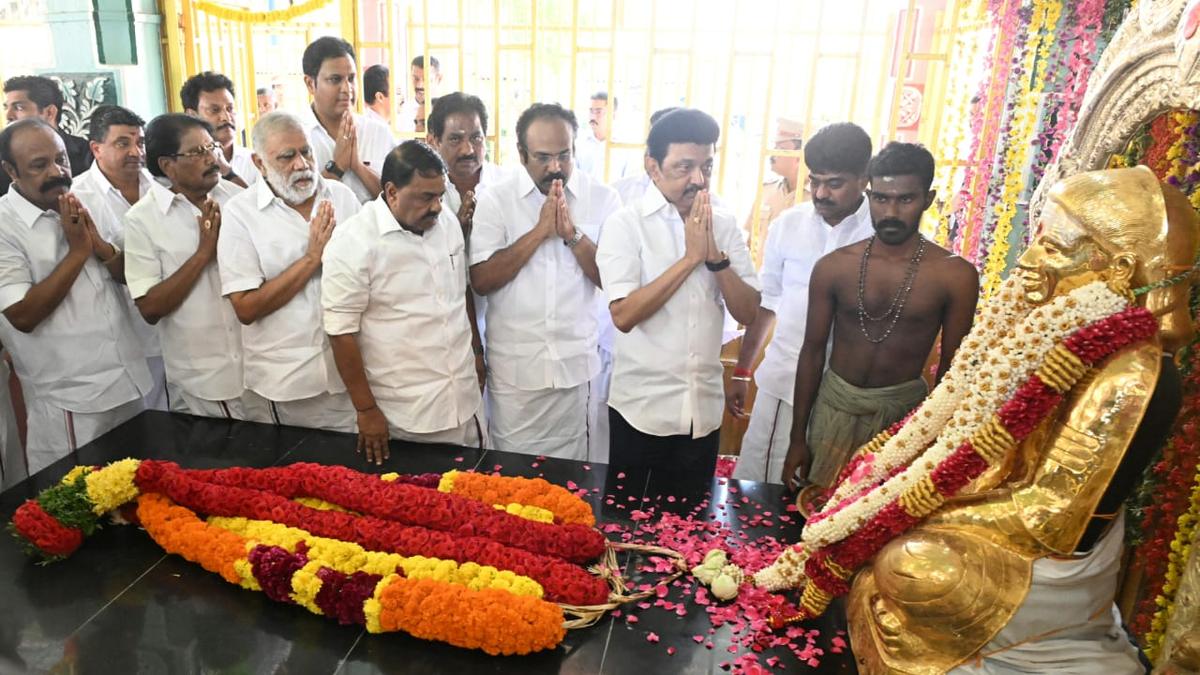 T.N. CM Stalin, leaders of various political parties pay homage to Muthuramalinga Thevar