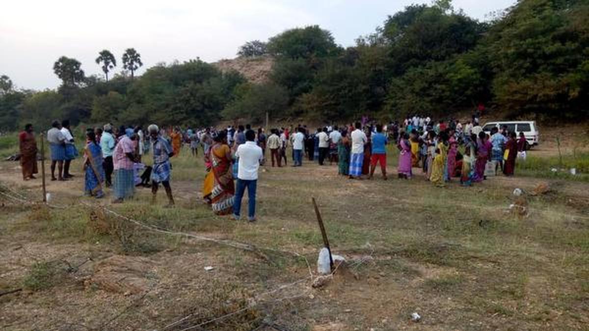 Villagers make a beeline for govt. land The Hindu