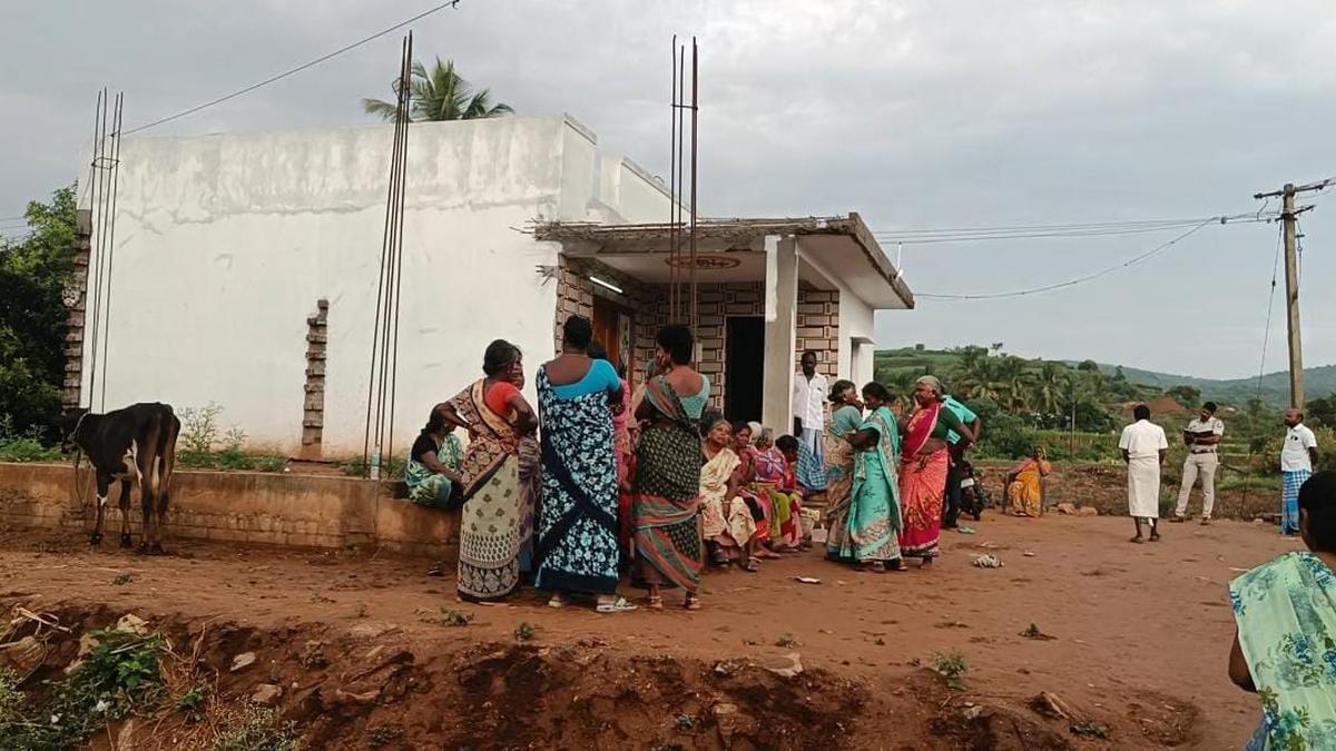 Man murders three daughters, kills self in Namakkal