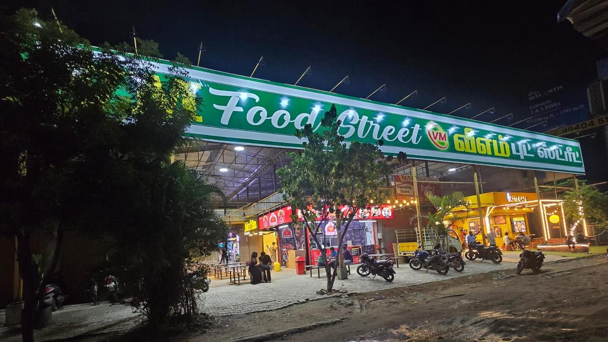 Old Mahabalipuram Road, a late-night food haven for the young and old