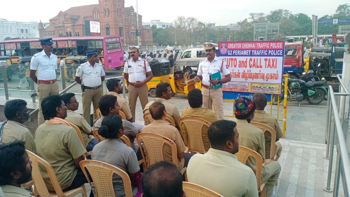 Traffic police hold meeting with road users on easing congestion