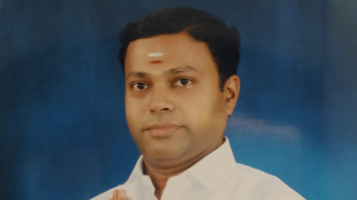 Erode East bypoll | Panneerselvam names his faction’s candidate, adds caveat