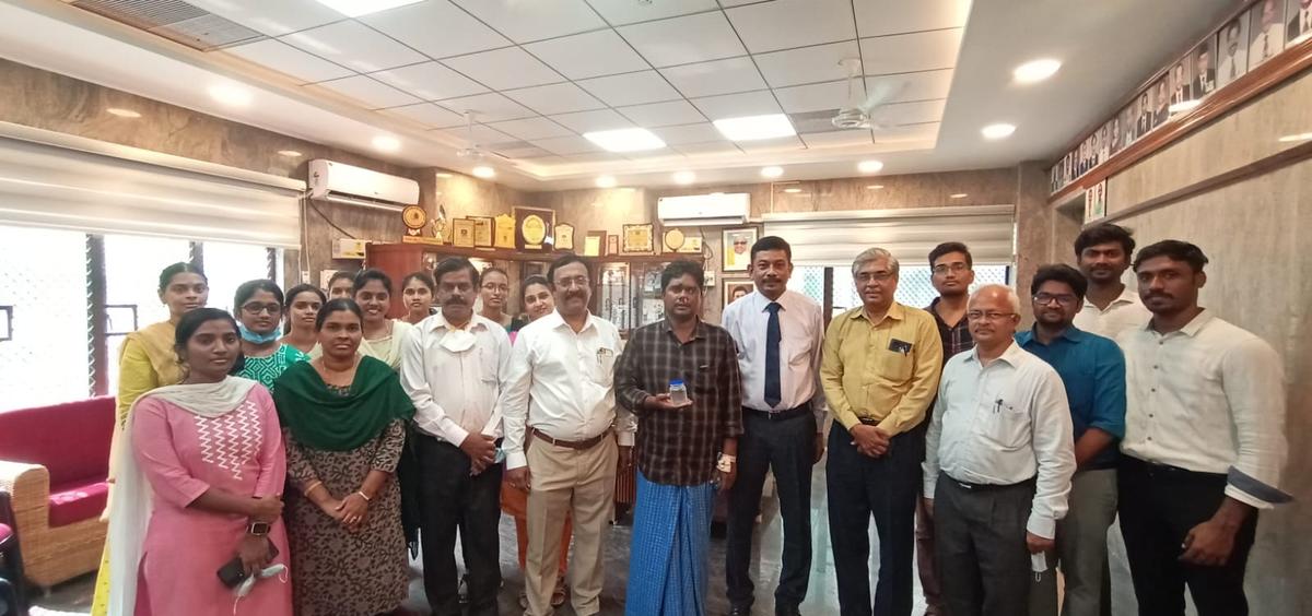 RGGGH doctors remove 10 cm-long twig from man’s eye, restore his vision